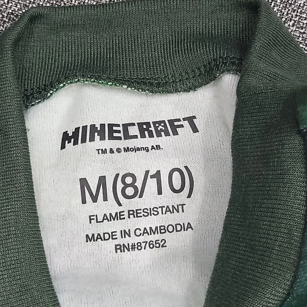 Minecraft Boys' Pajama Set Size Medium 8/10 Green Top Pants with Socks